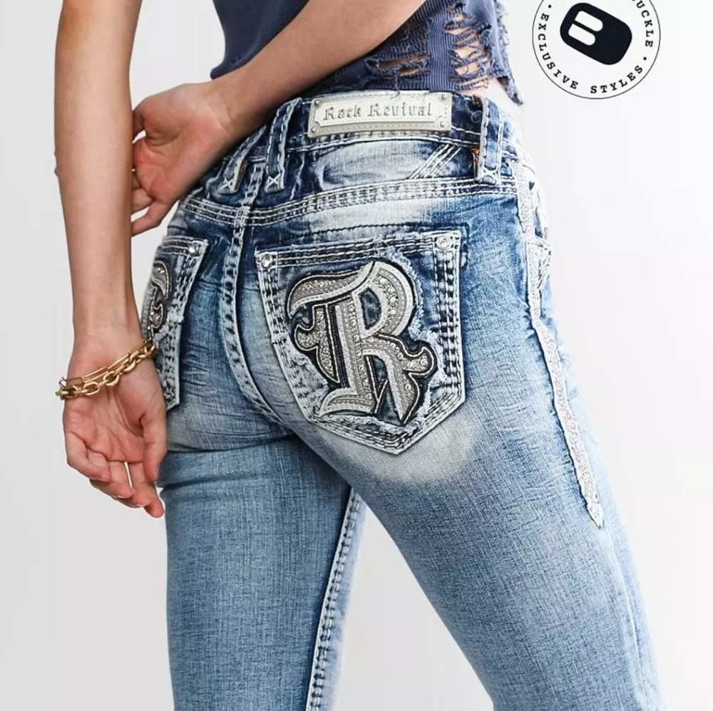 EUC Rock Revival 24 Eilish Low-rise straight Leg Jeans.
